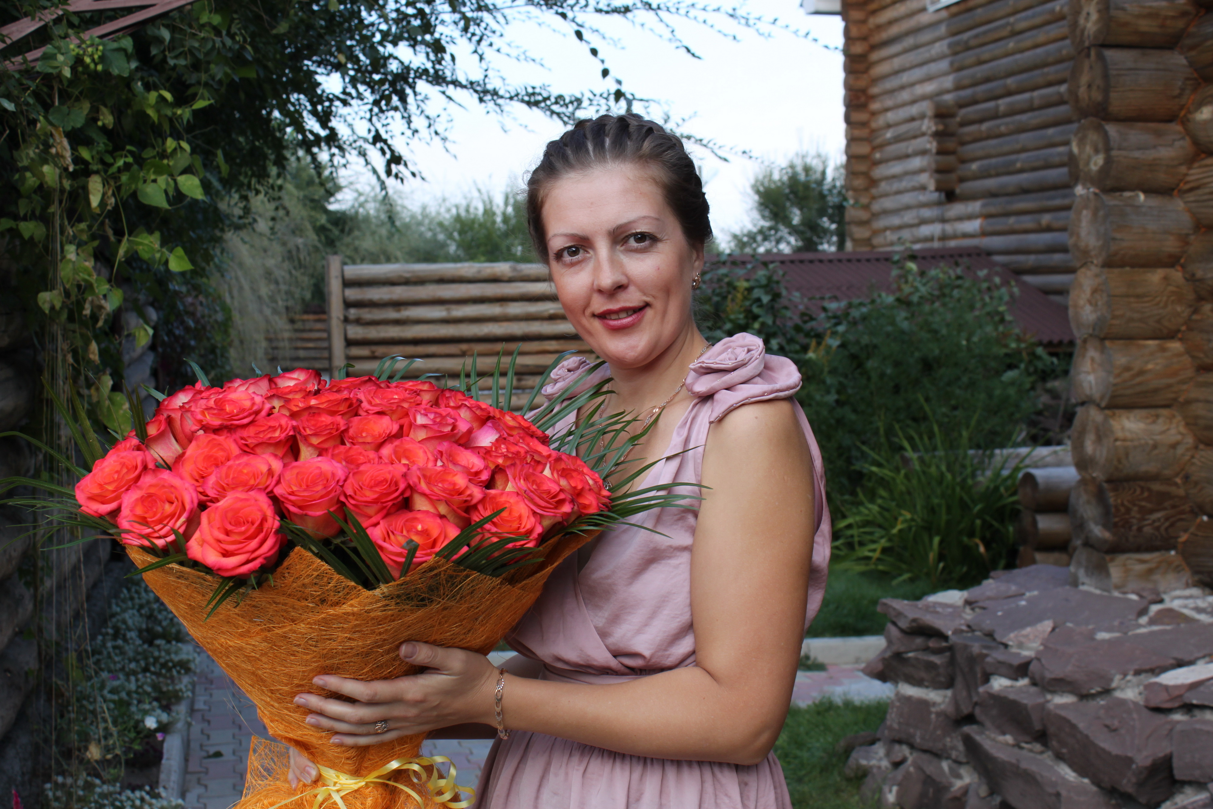 Роза елисеева
