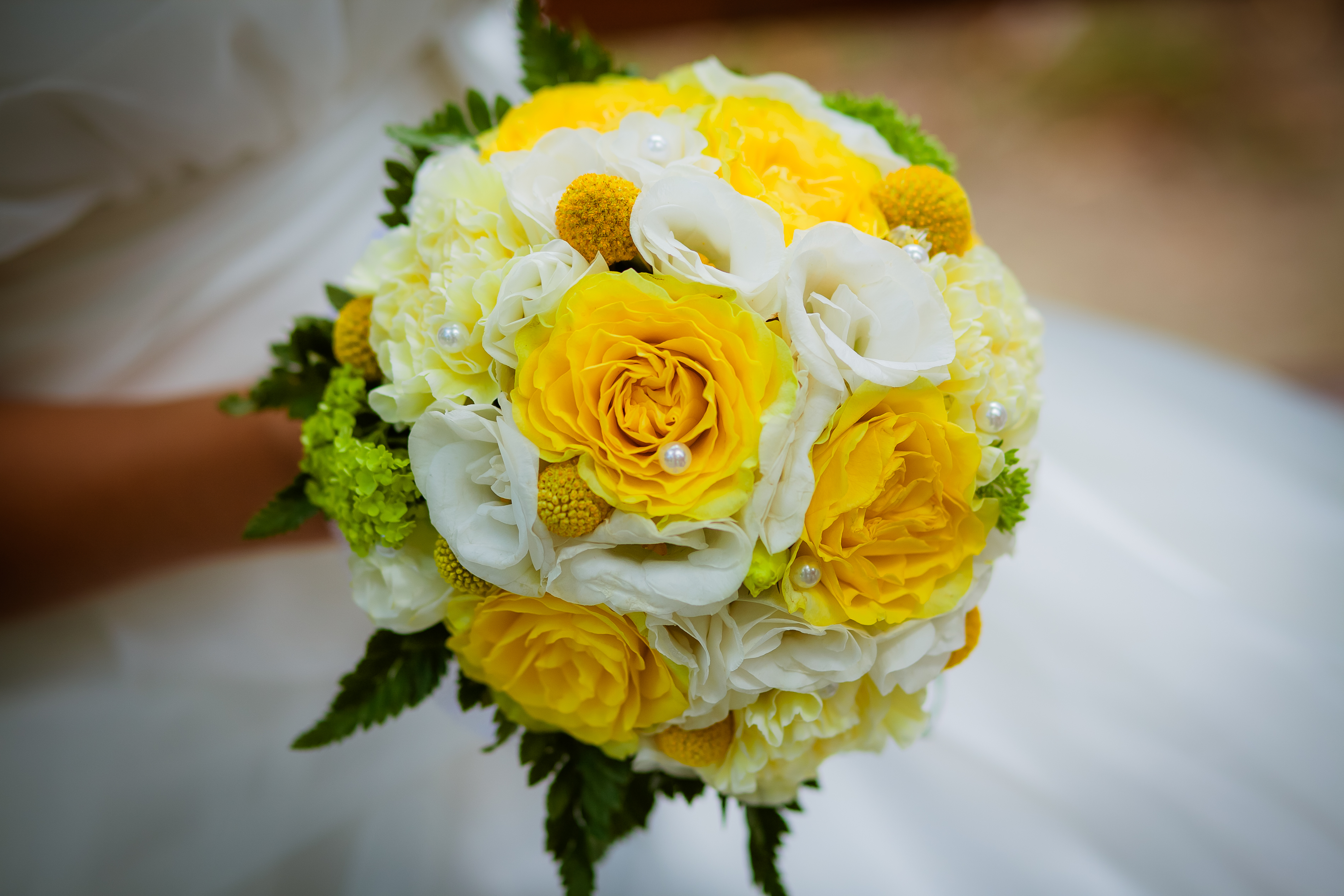 Свадебный букет с желтыми розами