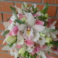 Роскошный букет невесты с орхидеями