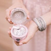Шкатулка с кольцами в карамельно-розовых тонах