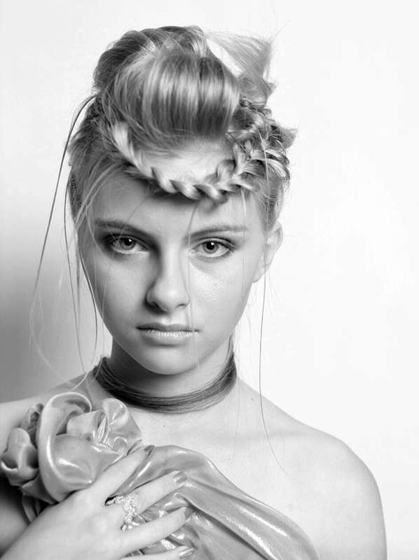 Модель Анастасия. Образ создавался для рекламы салона красоты - фото 828695 Свадебные причёски & make up