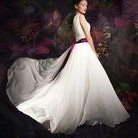 Свадебное платье "Ямайка".
А-силуэт, материал - шифон.
Цвет айвори, белый под заказ.
В наличии
Цена 7400 грн