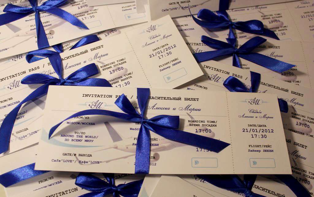 Приглашение на свадьбу, в цветах соответствующих тематике торжества, в бело-синих тонах - фото 994393 Свадебные аксессуары Знак