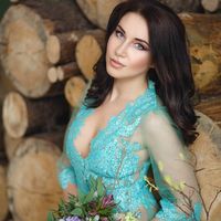 Фотограф Алена Попова
Muah Юлия Якусевич
Флорист Вера Маркова
Калиграфия Надежда Холопова
Платья Наталья Рассказова
Модели Кристина Новикова
              Юлия Щербакова