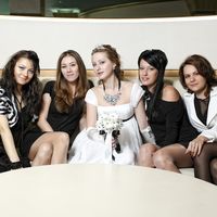 Мои красавицы-подружки в черно-белых тонах))))))))