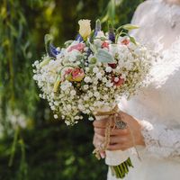 Нежный, воздушный букет для прекрасной невесты, с ранункулюсами, эустомой, вероникой, гипсофилой