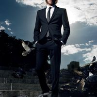 LEXMER - европейский взгляд на мужскую моду. Коллекция представлена расширенным ассортиментом мужской одежды (в том числе верхней одеждой, сорочкой, трикотажем, аксессуарами), подобранным по принципу "готового решения".