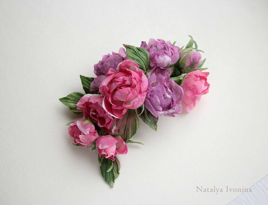 Украшение для прически из розовых и сиреневых маленьких роз. - фото 2324870 Exalt - нижнее бельё и будуарные платья