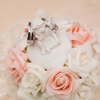 Фарфоровая подставка для колец с ангелом