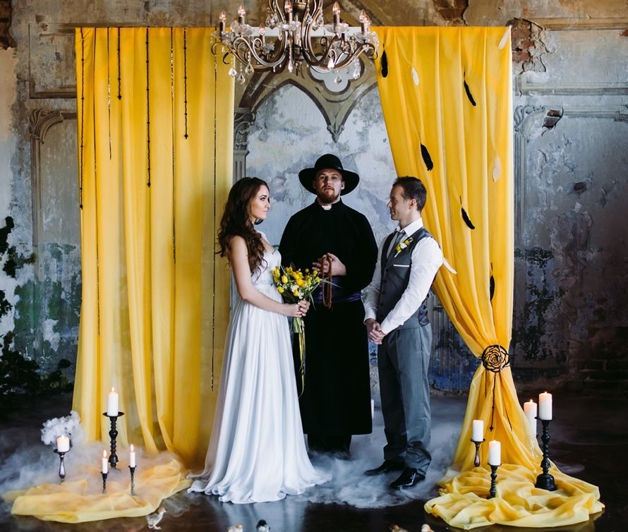 желтая черная свадьба выездная регистрация - фото 6106685 Студия флористики и декора "Глориоза"