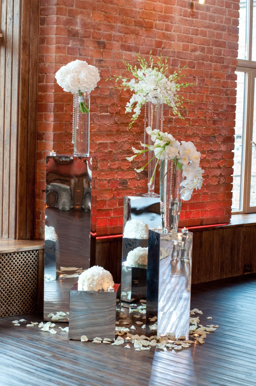 лофт весенний белая свадьба выездная регистрация - фото 6764000 Студия флористики и декора "Глориоза"