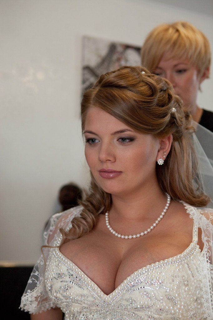 Невеста Алевтина,использованы натур.пряди - фото 1603799 Свадебный стилист Лариса Болотская
