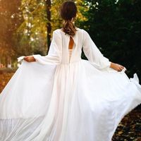 Свадебное платье А2012. Продажа 22.500 руб. Прокат свадебных и вечерних платьев от 1.900 руб. до 14.500 руб. Есть отдельно ряд платьев для проката!