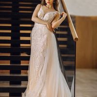 Свадебное платье А2035. Продажа 18.500 руб. Прокат свадебных и вечерних платьев от 1.900 руб. до 14.500 руб. Есть отдельно ряд платьев для проката!