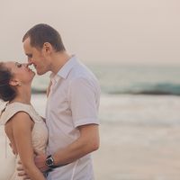 Свадебная фотосессия на берегу океана на острове Шри-Ланка