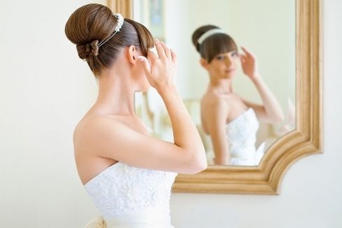 Прическа невесты, свадебный макияж 
стилист Алла Зинченко
 - фото 9191946 Парикмахер - визажист Алла Зинченко