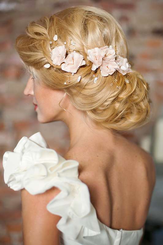 Свадебный венок "Sakura" . Нежно розовые шелковые цветы, жемчуг, перламутр - фото 1837965 Fancy Bowtique bridal couture - аксессуары