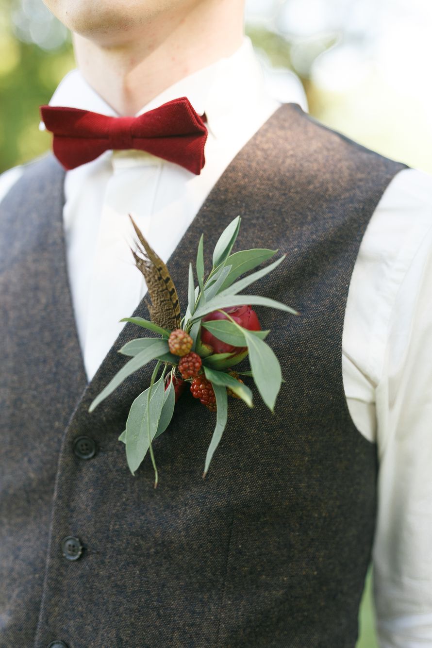 Costume with BoutonniГЁre