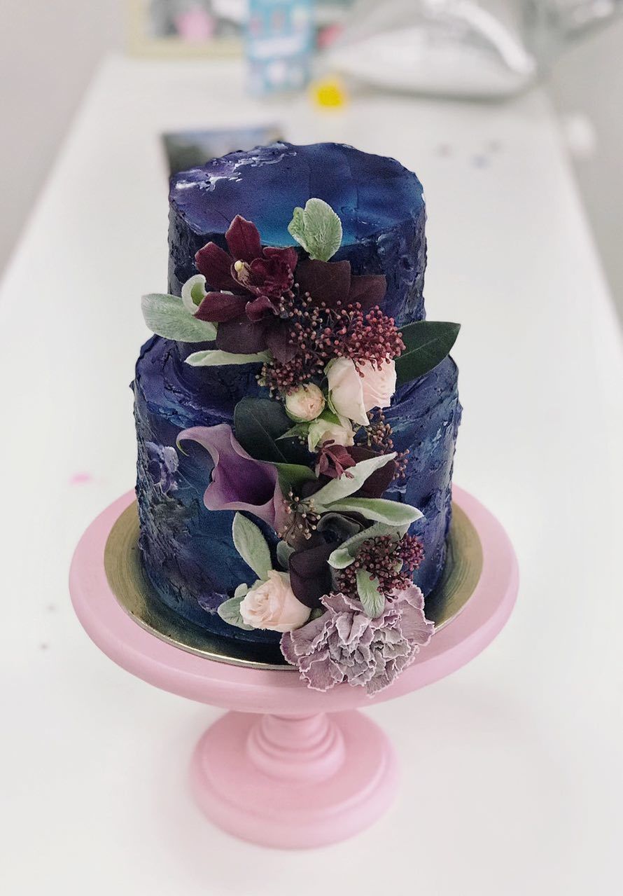 Торт "Ночное небо" с цветочной композицей

стоимость 1900 Р/кг - закажите торт за 1 месяц или ранее и получите каждый 3-ий кг в подарок - фото 17665300 Sweet - кафе-кондитерская
