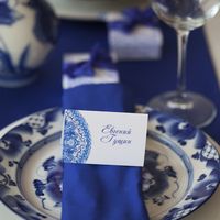 сине-белое оформление свадебного стола