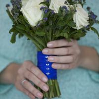 букет невесты для сине-белой свадьбы