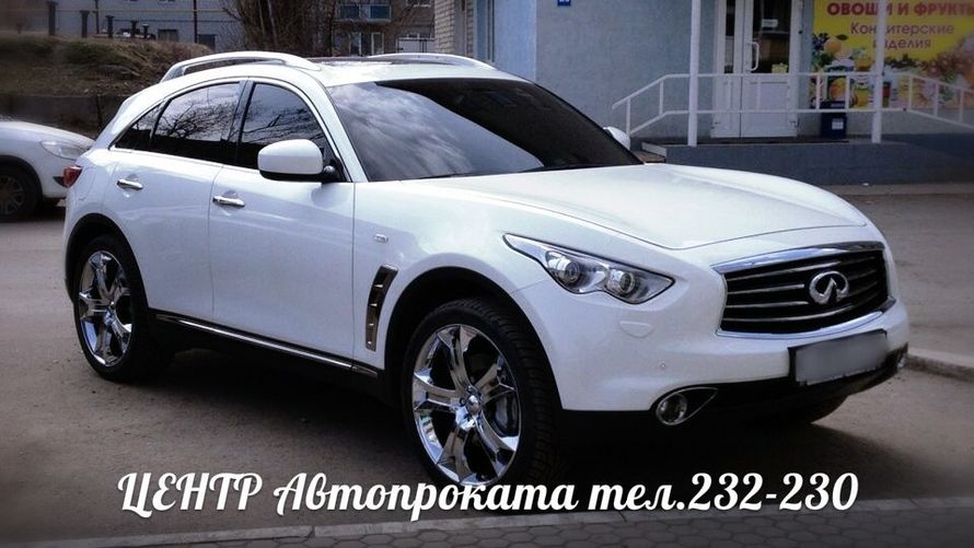 Прокат Infiniti FX с водителем. 1700 руб.час. Стоимость проката украшений от 300 руб. тел.: 232-230 "Центр Автопроката" - фото 16284728 Компания Центр Автопроката - авто на свадьбу