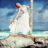 идеальное платье для свадьбы на пляже в тропиках