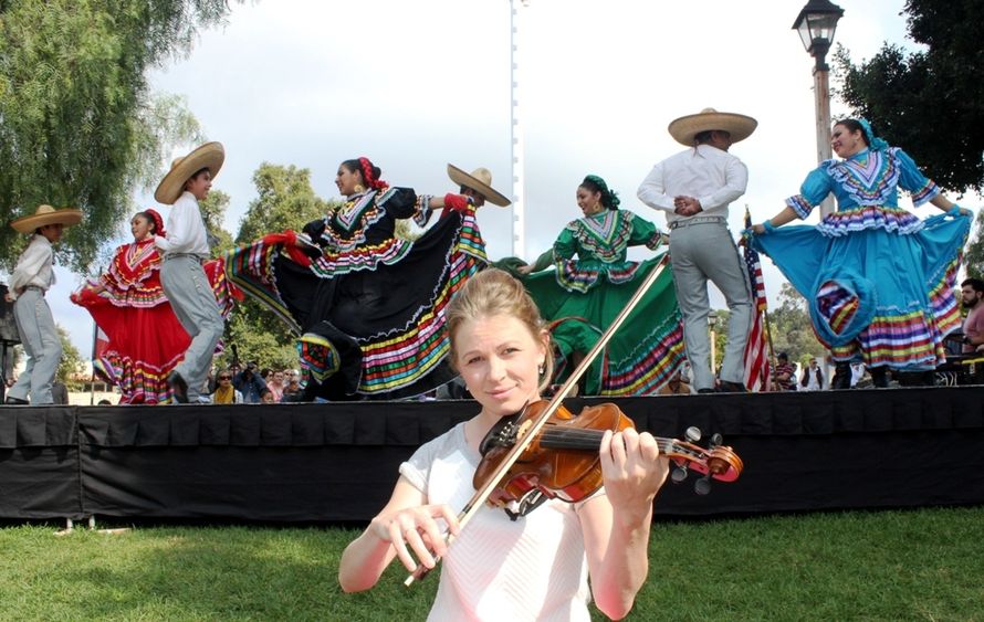 Горячие мексиканские  танцы в Сан Диего - фото 3928519 Скрипачка Светлана Щедрина