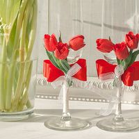 Бокалы с красными тюльпанами ручной работы 