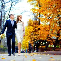Свадьба Михаила и Нины, октябрь 2014 г.

Образ невесты (платье, пальто, клатч) разработан и изготовлен дизайнерами KASA.