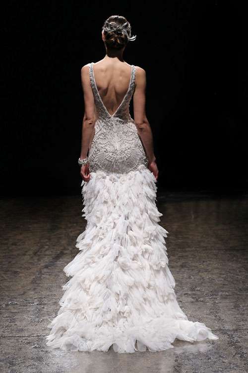 lazaro bridal beaded art deco-gown v-neckline elongated bodice textured petal net chapel train 3406_zm - фото 2404688 Виктория Башкуева