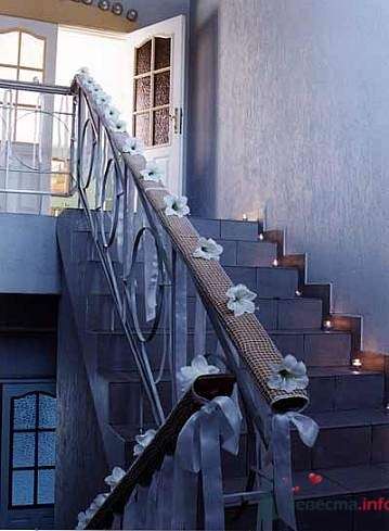 Свадебный декор лестницы и перил.  - фото 462 Any
