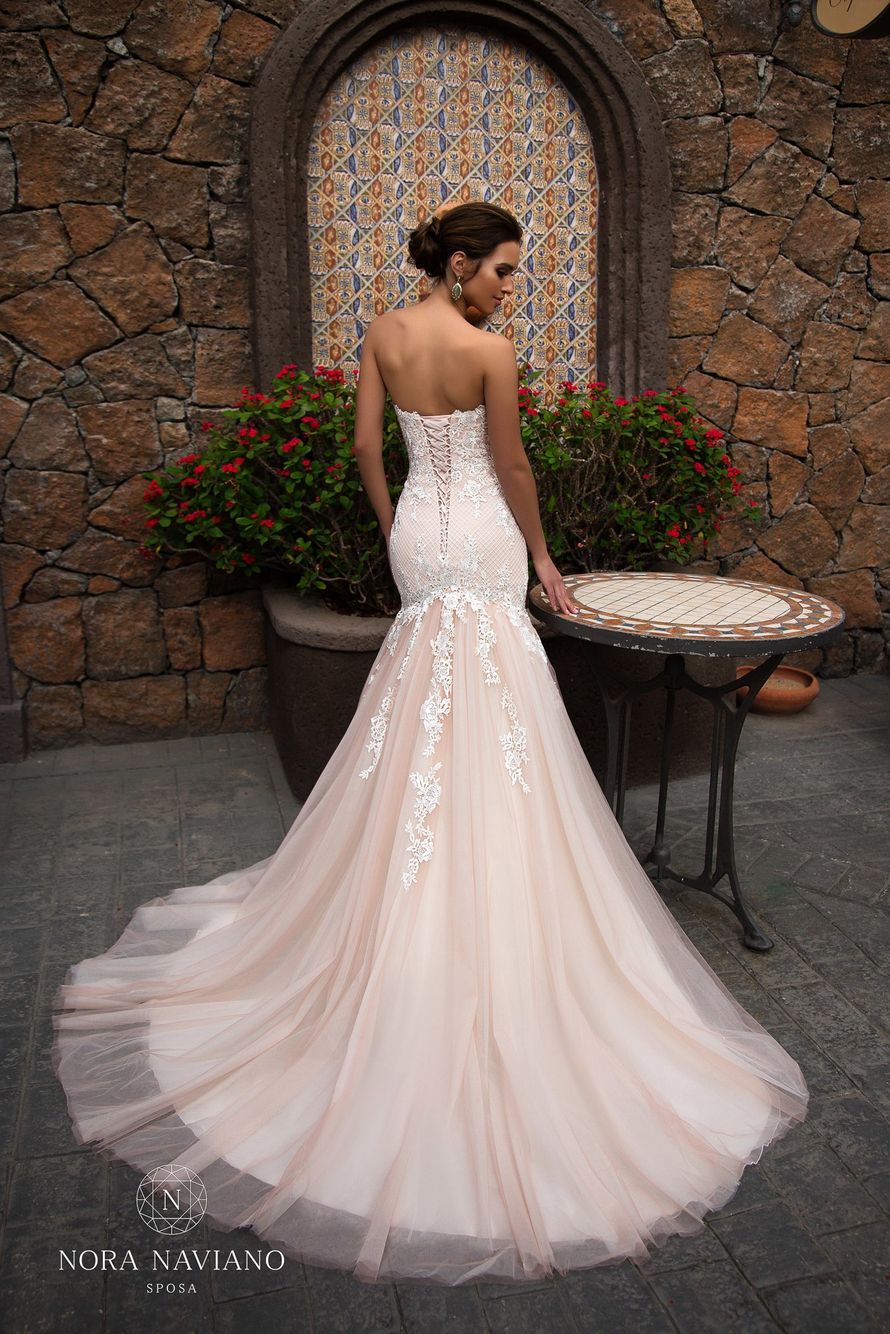 Фото 16466738 в коллекции Nora Noviano 2017-2018 - Салон свадебной и вечерней моды "Белый Танец"