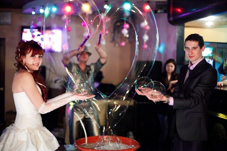 выбирайте правильных фотографов на свадьбу - фото 2424077 Шоу мыльных пузырей "Мыльная феерия" 