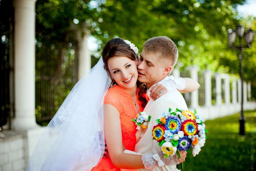 Радужный букет невесты - фото 2958125 Цветы из полимерной глины от Елены Демченко