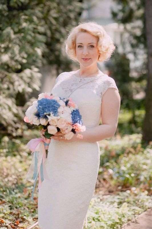 Невеста с розово-голубым букетом - фото 2571347 Florence Flowers - флористы-декораторы
