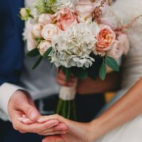 Букет невесты с пионовидными розами