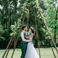Необыкновенно романтичная церемония в лесу