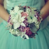 Букет невесты из стабилизированных цветов будет радовать свежестью и очарованием до пяти лет!