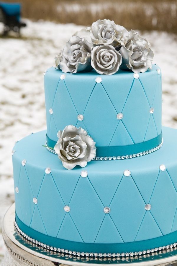 Торт тиффани. Свадебный торт бирюзовый. Торт бирюзового цвета. Торт в голубых тонах. Голубой торт для девочки.