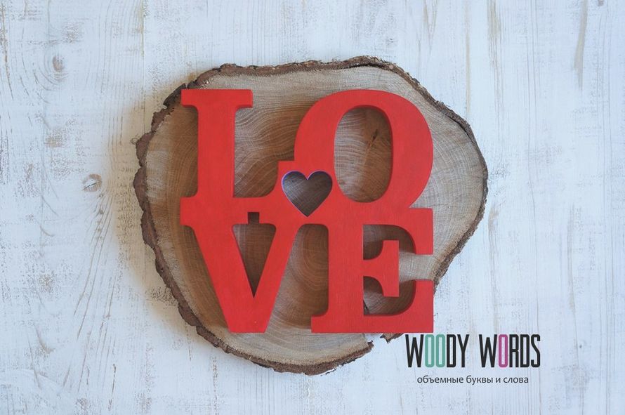 Слово коллекция. Слово Love 500 раз. Слово Love из гантелей. Woody Decor.