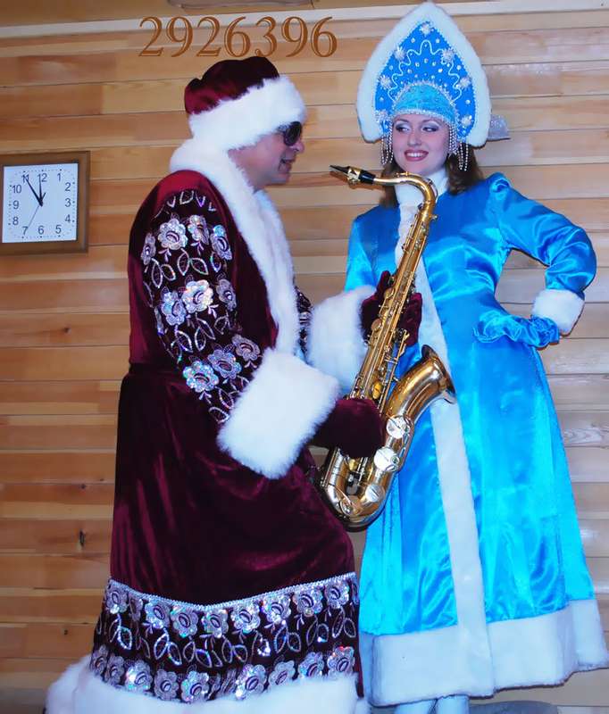Дед мороз с саксофоном . - фото 3429963 Ведущий Юрий Стократный 