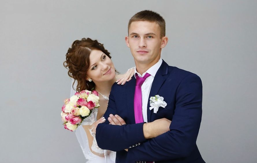 Классический тёмно-синий костюм двойка с белой рубашкой и фиолетовым галстуком - фото 3547839 Фотограф и видеограф Игорь Шваб