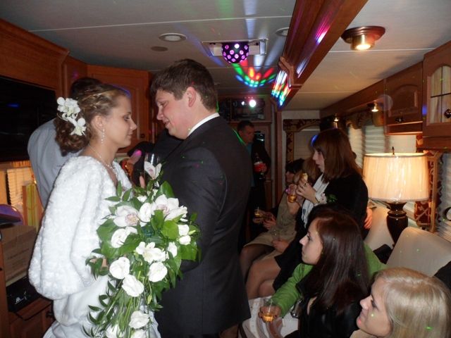 Фото 564715 в коллекции Счастливые свадьбы 2012 - Шикарус - аренда эксклюзивного транспорта