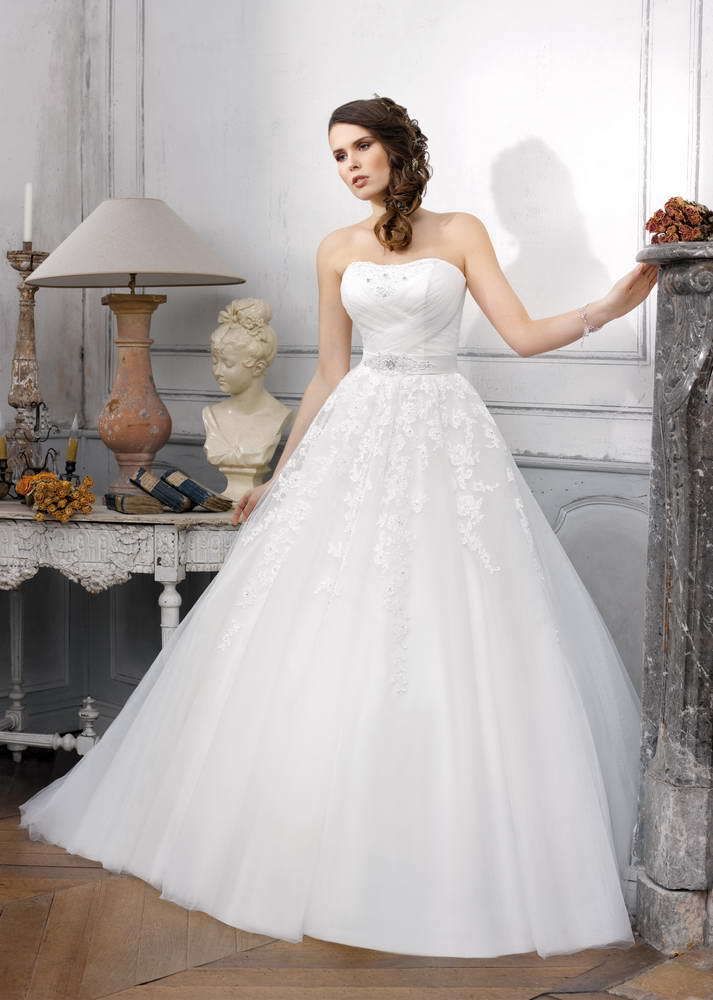 Фото 9266204 в коллекции Свадебные платья Bizar Atelier, Eliana Moore, Davina Sposa, Kelly Star, Ver de - Свадебный салон Coco Fresco wedding club