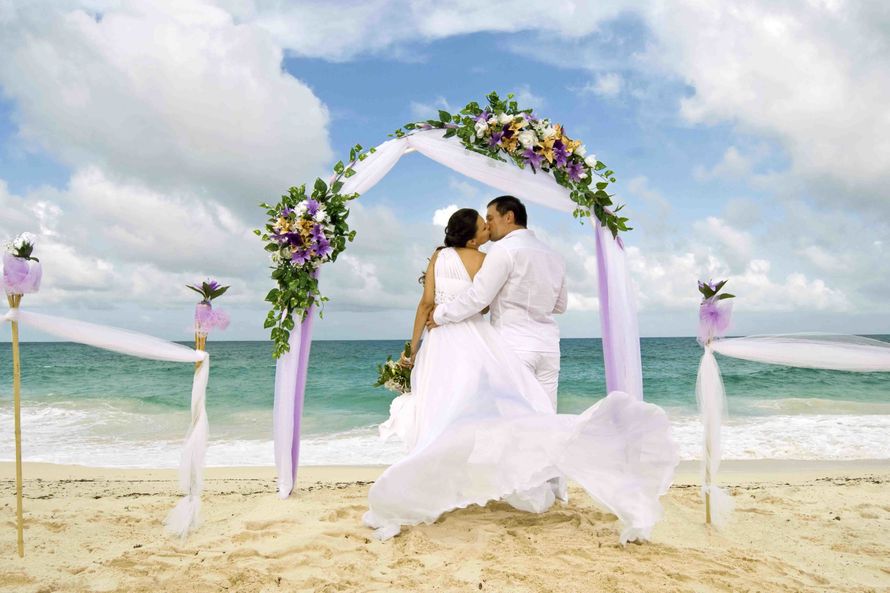 Свадьба на пляже Bottom Bay, Barbados. - фото 6906754 International Caribbean Club - свадьба на острове Барбадос