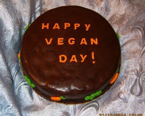 Микадо торт. Апфельмусс шобутинская. Торт с маком изюмом и орехами. Шоколадный грильяжный торт. Торты и кулинария cakes cooking.