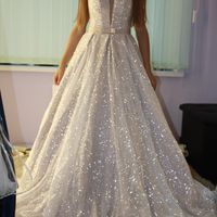 Блестящее свадебное платье со шлейфом "Мадина"