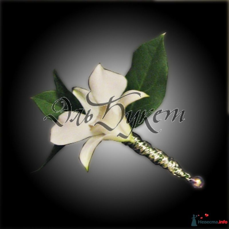 Бутоньерка "Очарование белой орхидеи"  350 р. - фото 434515 ЭльБукет - команда флористов