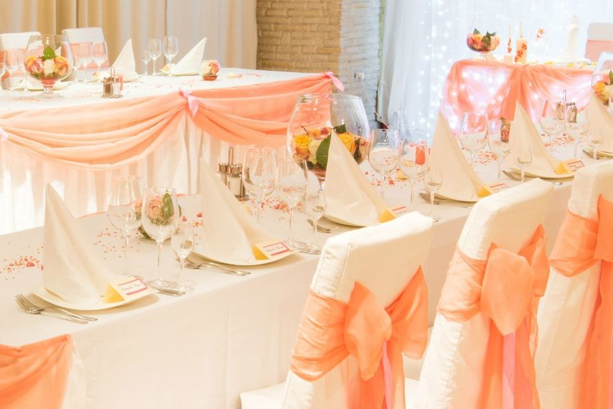 Персиковая свадьба оформление зала